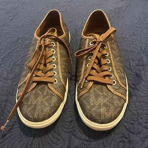 Michael Kors Sneakers👟